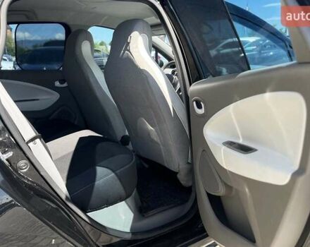 Черный Рено Зое, объемом двигателя 0 л и пробегом 113 тыс. км за 6800 $, фото 26 на Automoto.ua