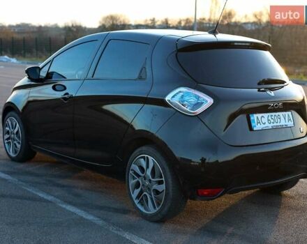 Черный Рено Зое, объемом двигателя 0 л и пробегом 110 тыс. км за 6800 $, фото 11 на Automoto.ua