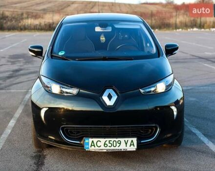 Черный Рено Зое, объемом двигателя 0 л и пробегом 110 тыс. км за 6800 $, фото 13 на Automoto.ua