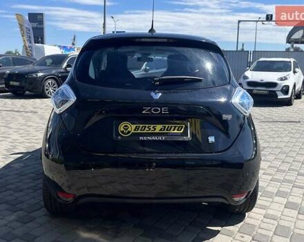 Черный Рено Зое, объемом двигателя 0 л и пробегом 113 тыс. км за 6800 $, фото 5 на Automoto.ua