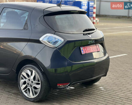 Черный Рено Зое, объемом двигателя 0 л и пробегом 53 тыс. км за 6500 $, фото 21 на Automoto.ua