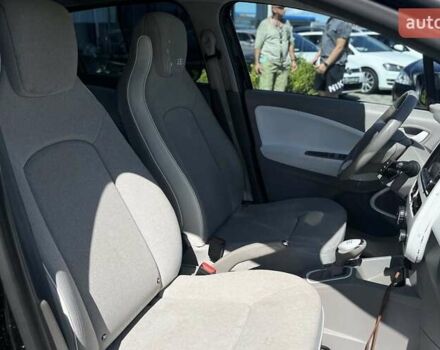 Чорний Рено Зое, об'ємом двигуна 0 л та пробігом 113 тис. км за 6990 $, фото 22 на Automoto.ua