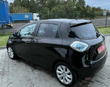 Черный Рено Зое, объемом двигателя 0 л и пробегом 124 тыс. км за 6300 $, фото 5 на Automoto.ua