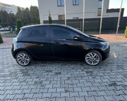 Черный Рено Зое, объемом двигателя 0 л и пробегом 109 тыс. км за 5300 $, фото 4 на Automoto.ua