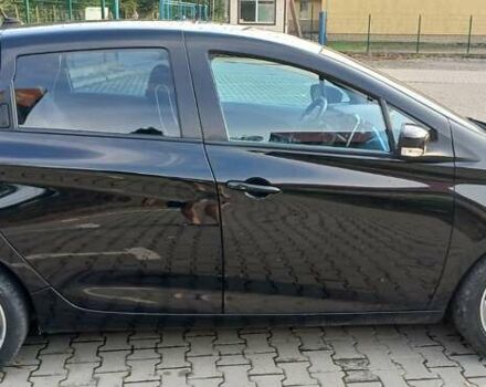 Черный Рено Зое, объемом двигателя 0 л и пробегом 74 тыс. км за 8250 $, фото 6 на Automoto.ua
