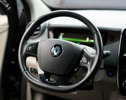 Черный Рено Зое, объемом двигателя 0 л и пробегом 110 тыс. км за 6800 $, фото 21 на Automoto.ua