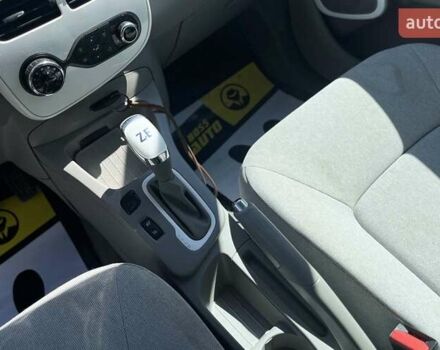 Чорний Рено Зое, об'ємом двигуна 0 л та пробігом 113 тис. км за 6990 $, фото 19 на Automoto.ua