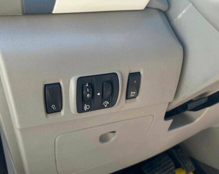 Черный Рено Зое, объемом двигателя 0 л и пробегом 113 тыс. км за 6800 $, фото 10 на Automoto.ua