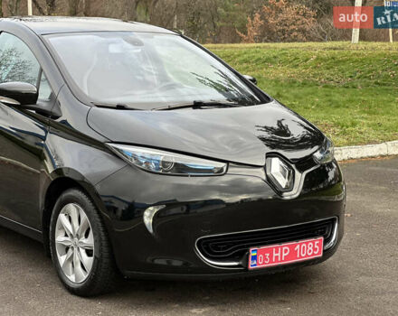 Черный Рено Зое, объемом двигателя 0 л и пробегом 56 тыс. км за 6350 $, фото 2 на Automoto.ua