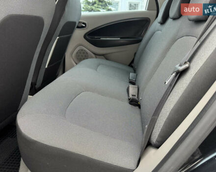 Черный Рено Зое, объемом двигателя 0 л и пробегом 91 тыс. км за 6499 $, фото 27 на Automoto.ua