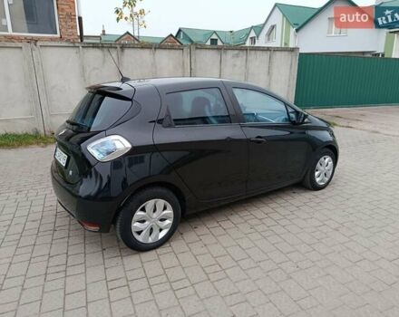 Черный Рено Зое, объемом двигателя 0 л и пробегом 96 тыс. км за 6350 $, фото 4 на Automoto.ua