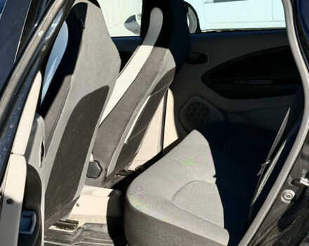 Рено Зое 2014 в Львове на Automoto.ua Черный Рено Зое, объемом двигателя 0 л и пробегом 96 тыс. км за 6550 $, фото 13 на Automoto.ua