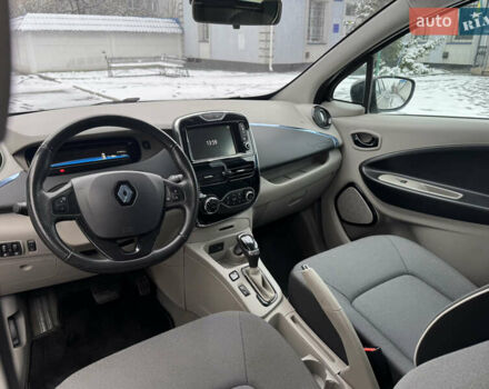 Черный Рено Зое, объемом двигателя 0 л и пробегом 91 тыс. км за 6499 $, фото 22 на Automoto.ua