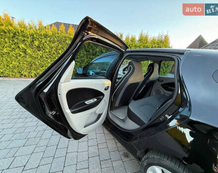 Чорний Рено Зое, об'ємом двигуна 0 л та пробігом 78 тис. км за 6999 $, фото 40 на Automoto.ua