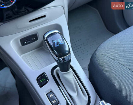 Чорний Рено Зое, об'ємом двигуна 0 л та пробігом 78 тис. км за 6999 $, фото 47 на Automoto.ua