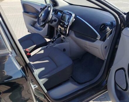 Черный Рено Зое, объемом двигателя 0 л и пробегом 68 тыс. км за 7350 $, фото 8 на Automoto.ua