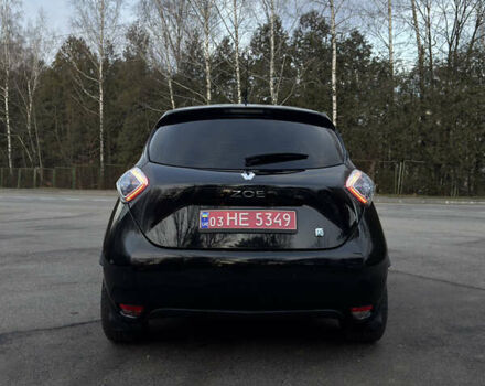 Черный Рено Зое, объемом двигателя 0 л и пробегом 90 тыс. км за 7700 $, фото 6 на Automoto.ua