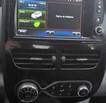 Черный Рено Зое, объемом двигателя 0 л и пробегом 64 тыс. км за 7350 $, фото 22 на Automoto.ua