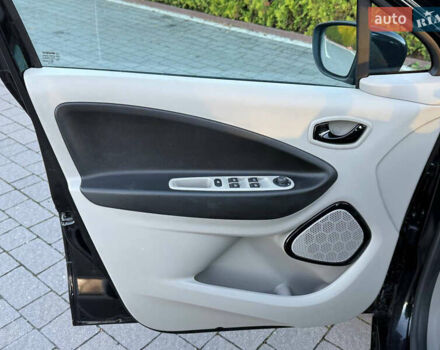 Чорний Рено Зое, об'ємом двигуна 0 л та пробігом 78 тис. км за 6999 $, фото 42 на Automoto.ua