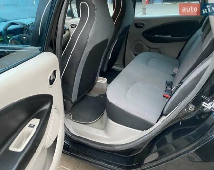 Черный Рено Зое, объемом двигателя 0 л и пробегом 103 тыс. км за 5800 $, фото 16 на Automoto.ua