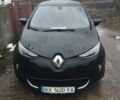 Черный Рено Зое, объемом двигателя 0 л и пробегом 100 тыс. км за 6500 $, фото 1 на Automoto.ua