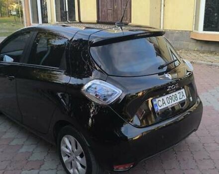 Черный Рено Зое, объемом двигателя 0 л и пробегом 64 тыс. км за 7350 $, фото 17 на Automoto.ua