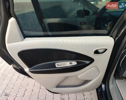 Черный Рено Зое, объемом двигателя 0 л и пробегом 113 тыс. км за 6900 $, фото 13 на Automoto.ua