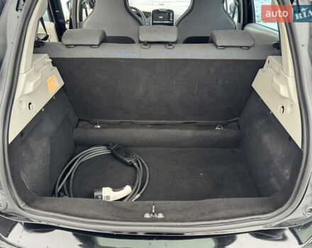 Черный Рено Зое, объемом двигателя 0 л и пробегом 91 тыс. км за 6499 $, фото 26 на Automoto.ua