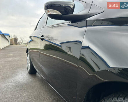 Черный Рено Зое, объемом двигателя 0 л и пробегом 55 тыс. км за 6700 $, фото 15 на Automoto.ua