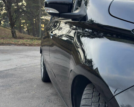 Черный Рено Зое, объемом двигателя 0 л и пробегом 90 тыс. км за 7700 $, фото 3 на Automoto.ua