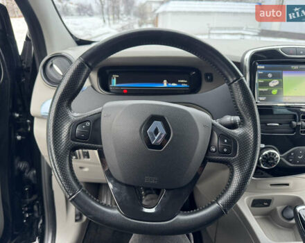 Черный Рено Зое, объемом двигателя 0 л и пробегом 91 тыс. км за 6499 $, фото 39 на Automoto.ua