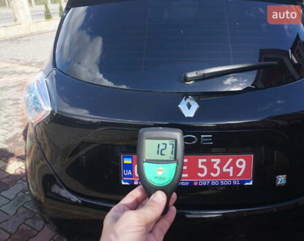 Черный Рено Зое, объемом двигателя 0 л и пробегом 83 тыс. км за 7100 $, фото 66 на Automoto.ua