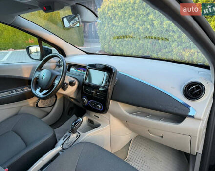 Чорний Рено Зое, об'ємом двигуна 0 л та пробігом 78 тис. км за 6999 $, фото 27 на Automoto.ua