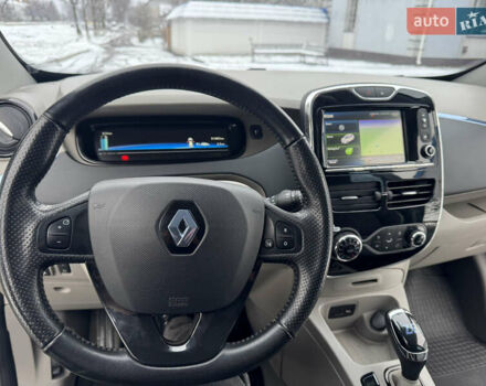 Черный Рено Зое, объемом двигателя 0 л и пробегом 91 тыс. км за 6499 $, фото 38 на Automoto.ua