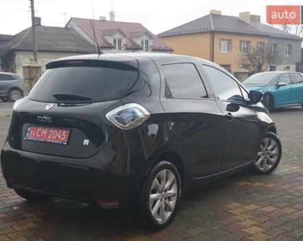 Черный Рено Зое, объемом двигателя 0 л и пробегом 101 тыс. км за 7222 $, фото 7 на Automoto.ua