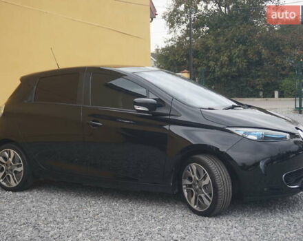 Черный Рено Зое, объемом двигателя 0 л и пробегом 102 тыс. км за 7100 $, фото 5 на Automoto.ua