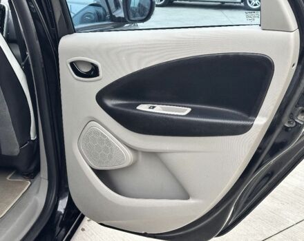 Черный Рено Зое, объемом двигателя 0 л и пробегом 103 тыс. км за 5999 $, фото 13 на Automoto.ua