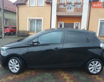 Черный Рено Зое, объемом двигателя 0 л и пробегом 101 тыс. км за 7222 $, фото 19 на Automoto.ua