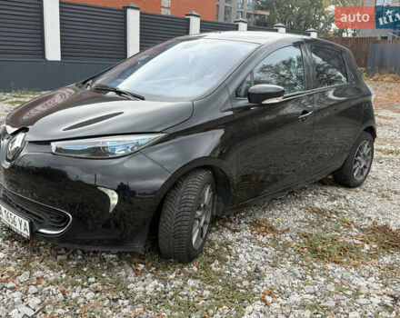 Черный Рено Зое, объемом двигателя 0 л и пробегом 148 тыс. км за 7500 $, фото 1 на Automoto.ua