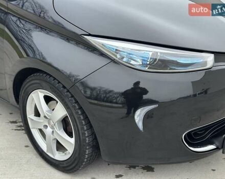 Черный Рено Зое, объемом двигателя 0 л и пробегом 103 тыс. км за 6199 $, фото 4 на Automoto.ua