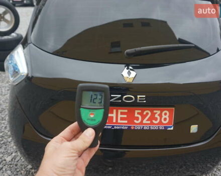 Черный Рено Зое, объемом двигателя 0 л и пробегом 102 тыс. км за 7100 $, фото 69 на Automoto.ua