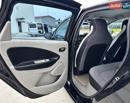 Черный Рено Зое, объемом двигателя 0 л и пробегом 103 тыс. км за 6199 $, фото 14 на Automoto.ua