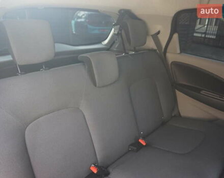 Чорний Рено Зое, об'ємом двигуна 0 л та пробігом 94 тис. км за 7200 $, фото 42 на Automoto.ua