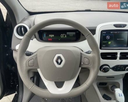 Черный Рено Зое, объемом двигателя 0 л и пробегом 147 тыс. км за 7777 $, фото 16 на Automoto.ua