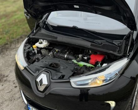 Черный Рено Зое, объемом двигателя 0 л и пробегом 140 тыс. км за 7700 $, фото 17 на Automoto.ua