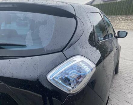 Черный Рено Зое, объемом двигателя 0 л и пробегом 147 тыс. км за 7777 $, фото 11 на Automoto.ua