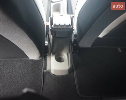 Черный Рено Зое, объемом двигателя 0 л и пробегом 156 тыс. км за 6555 $, фото 49 на Automoto.ua