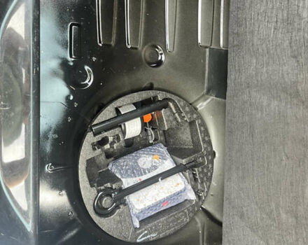 Чорний Рено Зое, об'ємом двигуна 0 л та пробігом 145 тис. км за 5950 $, фото 24 на Automoto.ua