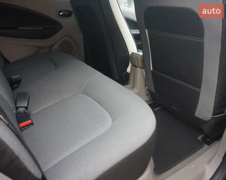 Черный Рено Зое, объемом двигателя 0 л и пробегом 156 тыс. км за 6555 $, фото 43 на Automoto.ua