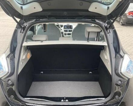 Черный Рено Зое, объемом двигателя 0 л и пробегом 147 тыс. км за 7777 $, фото 26 на Automoto.ua